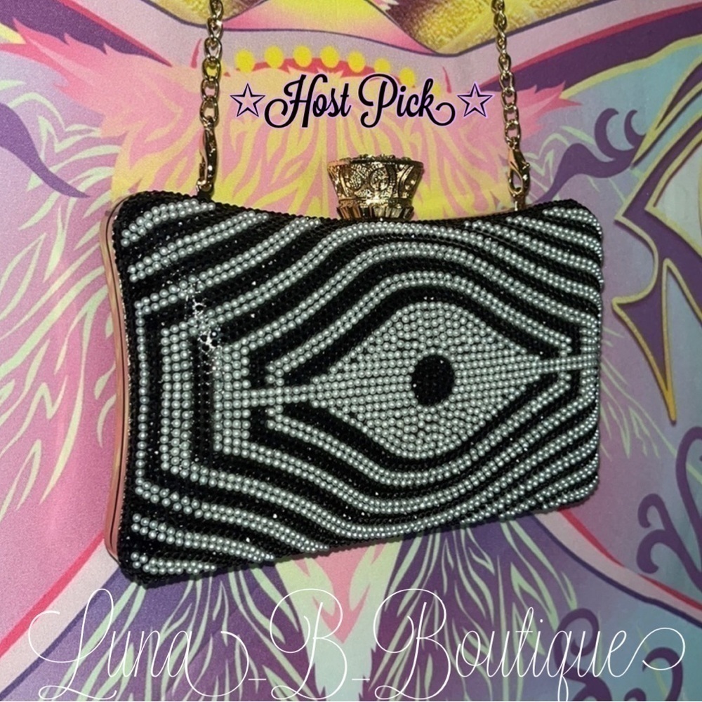 🎉HOST PICK!🎉⚡️🆕🖤Crystal & Pearl Clutch🖤⚡️